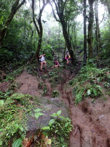 hiking trailrunning costarica cerrochato avenal volcano
